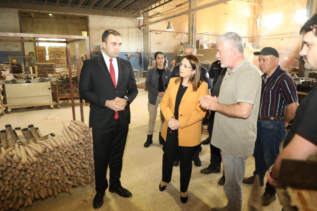 Vali Sayın Dr. Nurtaç ARSLAN, Ulusan Mobilya Sandalye Fabrikasını Ziyaret Etti